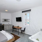 Horizon 4 * Mykonos Town